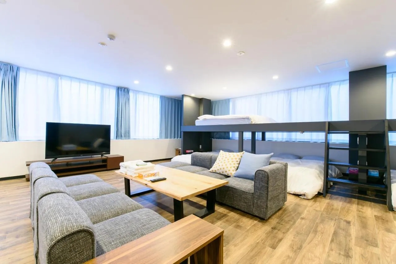 Apartment Black Gate日本橋 Osaka