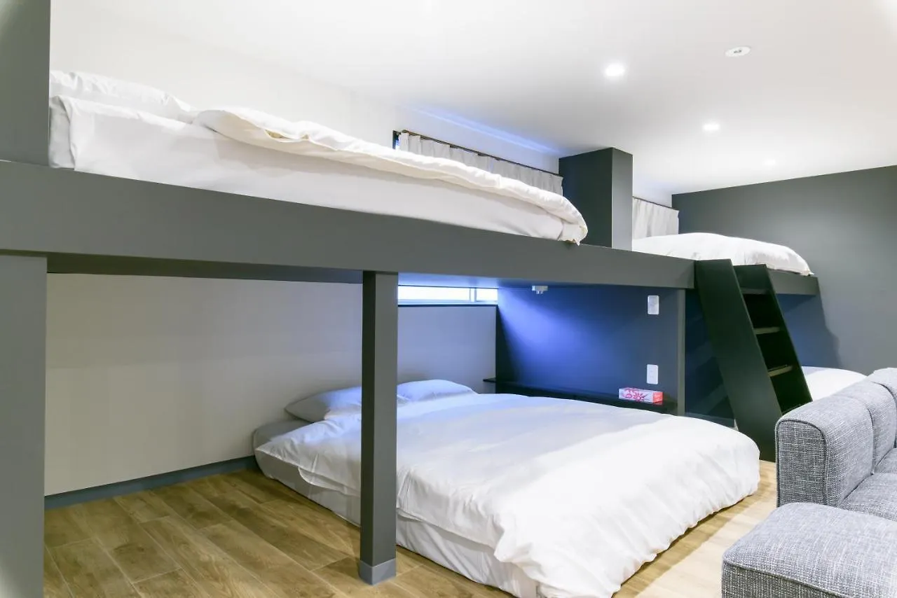 Black Gate日本橋 Osaka Apartment